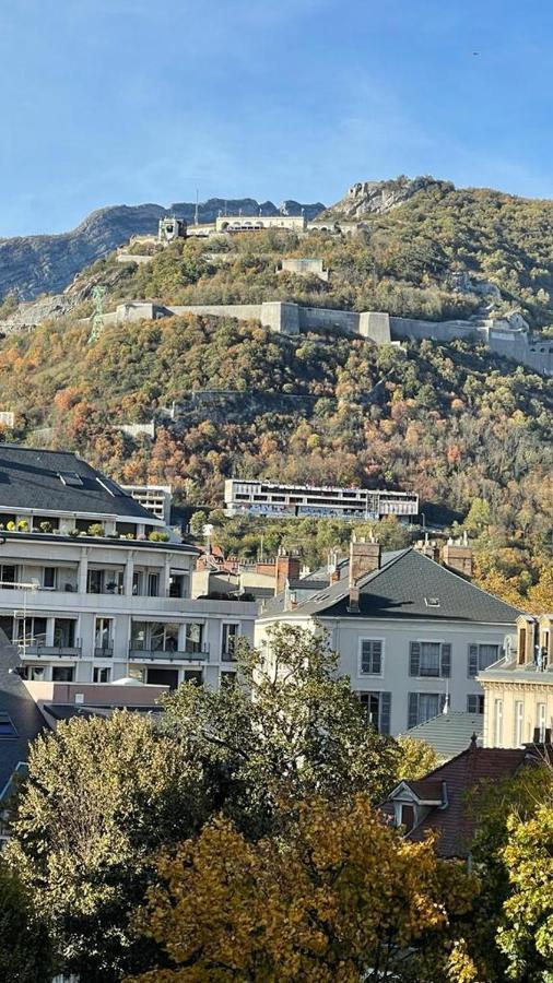 Cosy And Calm In Grenoble City Heart With Free And Large Parking Q-Park Chavant Extérieur photo