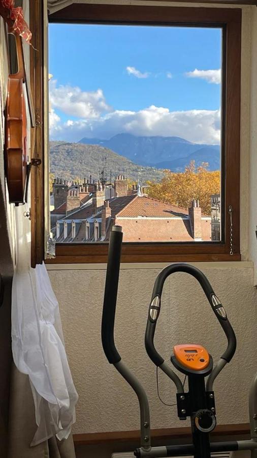 Cosy And Calm In Grenoble City Heart With Free And Large Parking Q-Park Chavant Extérieur photo